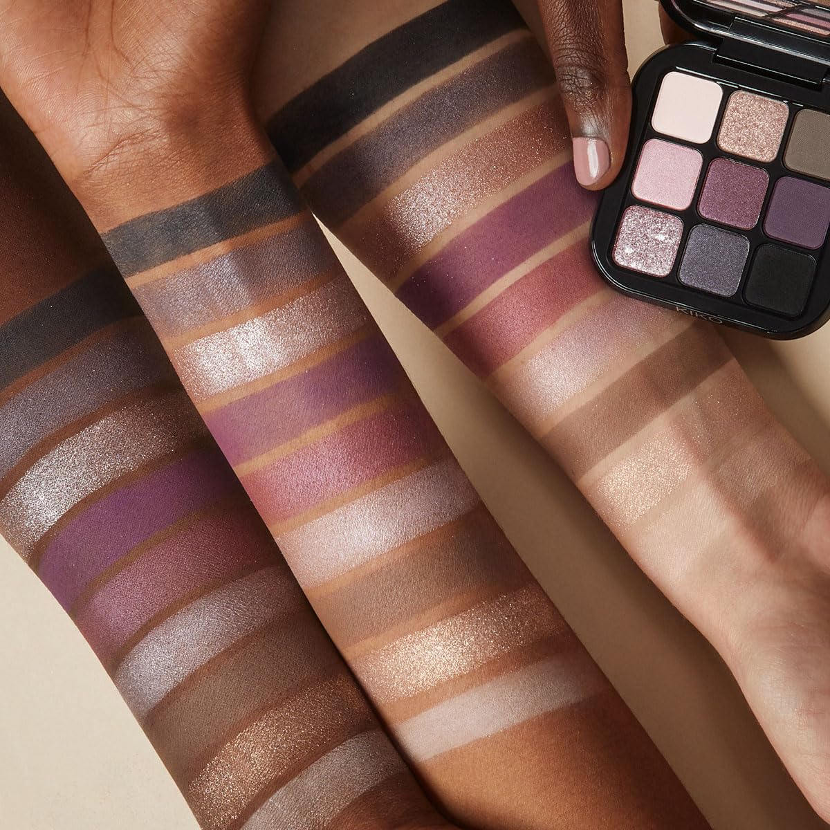 Multi Finish Eyeshadow Palette T363194
